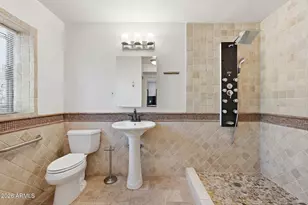 4540 N 44th St, Phoenix, AZ 85018 - Photo 14