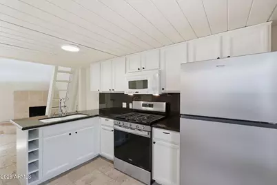 4540 N 44th Street #8, Phoenix, AZ 85018 - Photo 4