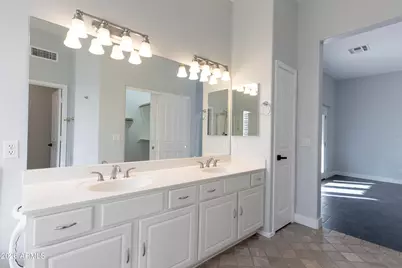 2205 W Olive Way, Chandler, AZ 85248 - Photo 34