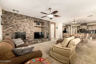 2858 E Shannon St, Gilbert, AZ 85295 - Photo 4