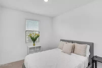 3391 E Isla Avenue, San Tan Valley, AZ 85143 - Photo 12