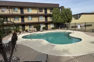 461 W Holmes Ave, Mesa, AZ 85210 - Photo 8