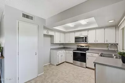 639 S 77th Street, Mesa, AZ 85208 - Photo 18