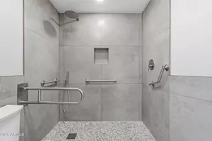 639 S 77th St, Mesa, AZ 85208 - Photo 2