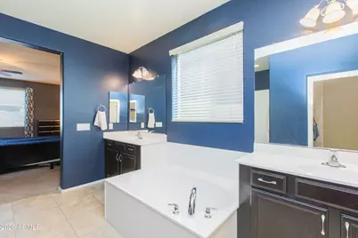 2024 W Rains Way, San Tan Valley, AZ 85144 - Photo 32