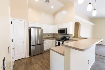 10649 W Monte Vista Road, Avondale, AZ 85392 - Photo 4