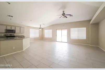 2539 W Maldonado Road, Phoenix, AZ 85041 - Photo 4