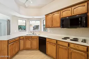 10847 North 11th St, Phoenix, AZ 85020 - Photo 14