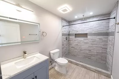 2926 S Dromedary Drive, Tempe, AZ 85282 - Photo 14