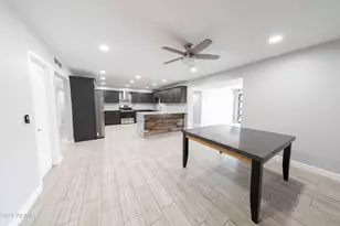 2926 S Dromedary Dr, Tempe, AZ 85282 - Photo 10