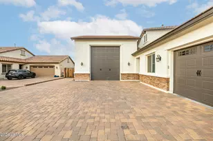 21930 E Tierra Grande Ct, Queen Creek, AZ 85142 - Photo 10