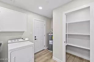 3901 W Angela Dr, Glendale, AZ 85308 - Photo 14