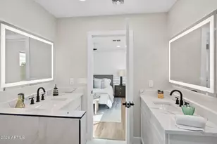 3901 W Angela Dr, Glendale, AZ 85308 - Photo 20