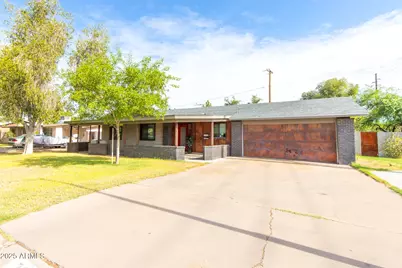 730 E Solana Drive, Tempe, AZ 85281 - Photo 1