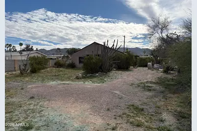 125 E South Mountain Avenue, Phoenix, AZ 85042 - Photo 2