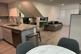 1820 E Morten Ave, Phoenix, AZ 85020 - Photo 1