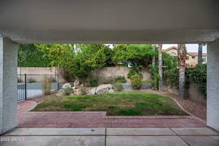 5636 E Paradise Ln, Scottsdale, AZ 85254 - Photo 34