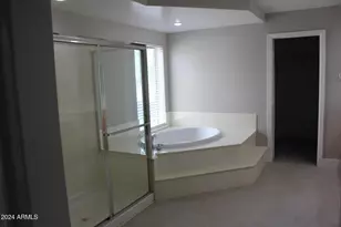 6815 S 41st Ln, Phoenix, AZ 85041 - Photo 18