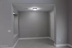 6815 S 41st Ln, Phoenix, AZ 85041 - Photo 4