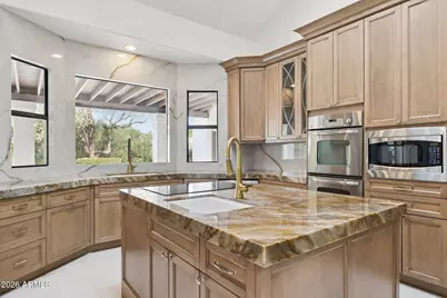 8303 N 61st Place, Paradise Valley, AZ 85253 - Photo 20