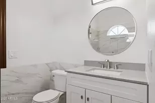 8303 N 61st Pl, Paradise Valley, AZ 85253 - Photo 50