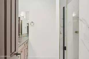 8303 N 61st Pl, Paradise Valley, AZ 85253 - Photo 42