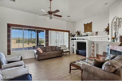 35219 N 10th Street, Phoenix, AZ 85086 - Photo 10