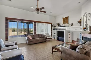 35219 N 10th St, Phoenix, AZ 85086 - Photo 10