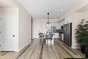 7300 E Earll Dr, Scottsdale, AZ 85251 - Photo 6