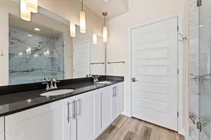 7300 E Earll Dr, Scottsdale, AZ 85251 - Photo 12