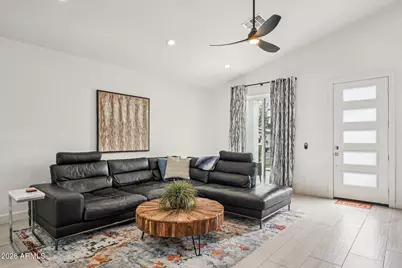 1434 E Weldon Avenue, Phoenix, AZ 85014 - Photo 12