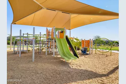 32984 N Vineyard Avenue, San Tan Valley, AZ 85143 - Photo 42