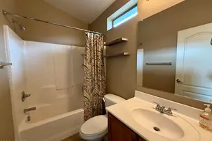 2725 E Mine Creek Rd, Phoenix, AZ 85024 - Photo 12