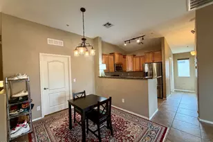 2725 E Mine Creek Rd, Phoenix, AZ 85024 - Photo 2