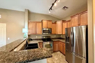 2725 E Mine Creek Rd, Phoenix, AZ 85024 - Photo 4