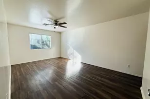 10010 N 7th Ave, Phoenix, AZ 85021 - Photo 8