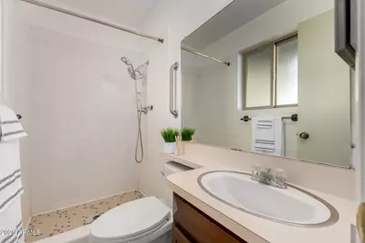 3702 W Topeka Drive, Glendale, AZ 85308 - Photo 26