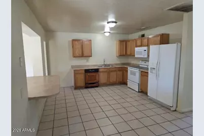 6044 N 42nd Avenue, Phoenix, AZ 85019 - Photo 6