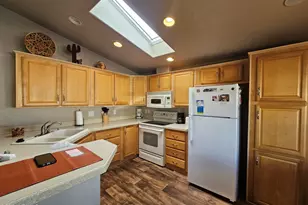 650 N Hawes Rd, Mesa, AZ 85207 - Photo 24