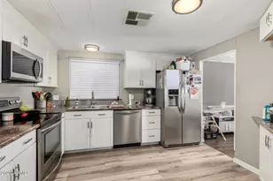 245 S 56th St, Mesa, AZ 85206 - Photo 16