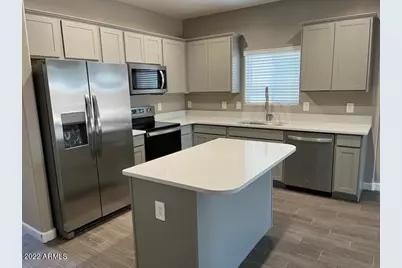 1298 W Sussex Street, San Tan Valley, AZ 85143 - Photo 2