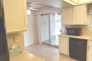 13046 W Skyview Dr, Sun City West, AZ 85375 - Photo 16