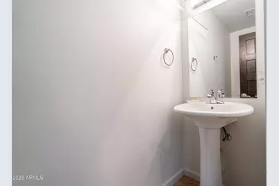 215 E McKinley Street #406, Phoenix, AZ 85004 - Photo 8