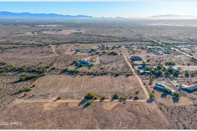 2-L Van Buren Street #L, Tonopah, AZ 85354 - Photo 4