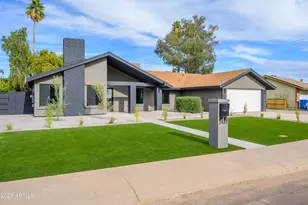 2432 W St Moritz Ln, Phoenix, AZ 85023 - Photo 2