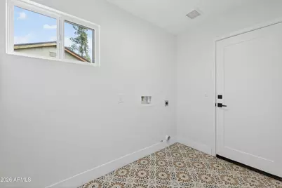 2432 W Saint Moritz Lane, Phoenix, AZ 85023 - Photo 32