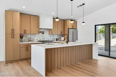 2432 W Saint Moritz Lane, Phoenix, AZ 85023 - Photo 14