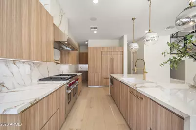 4227 E Campbell Avenue, Phoenix, AZ 85018 - Photo 10