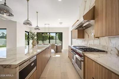 4227 E Campbell Avenue, Phoenix, AZ 85018 - Photo 12