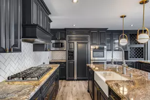 6333 N Scottsdale Rd, Scottsdale, AZ 85250 - Photo 12